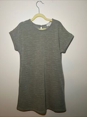 Hayden Girls Heathered Olive Green Short Sleeve Shift Dress